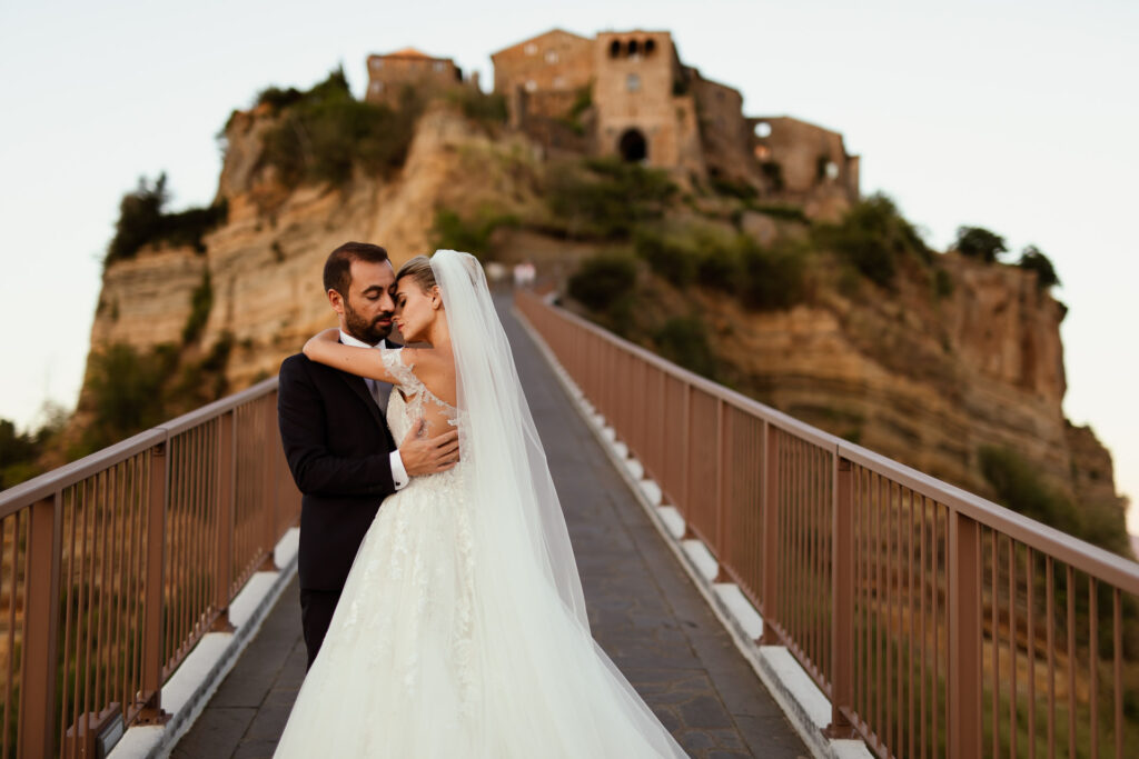 luxury wedding palazzo monaldeschi civita di bagnoregio